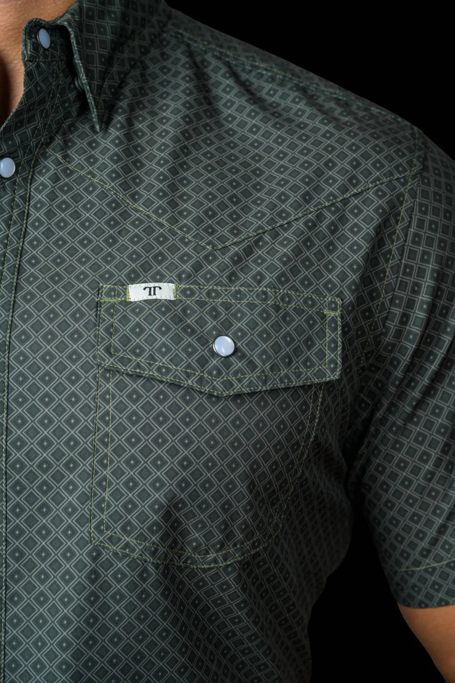Ferrell The Buddy Short Sleeve Snap