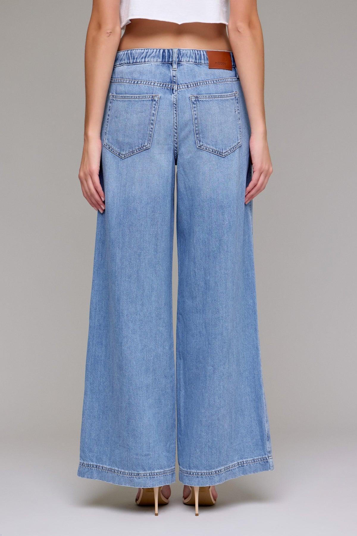 Hidden Lt Wash Elastic Waist Drawstring Pant - Petticoat Junction
