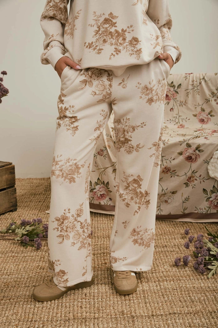 Blu Pepper Floral Toile Lounge Set