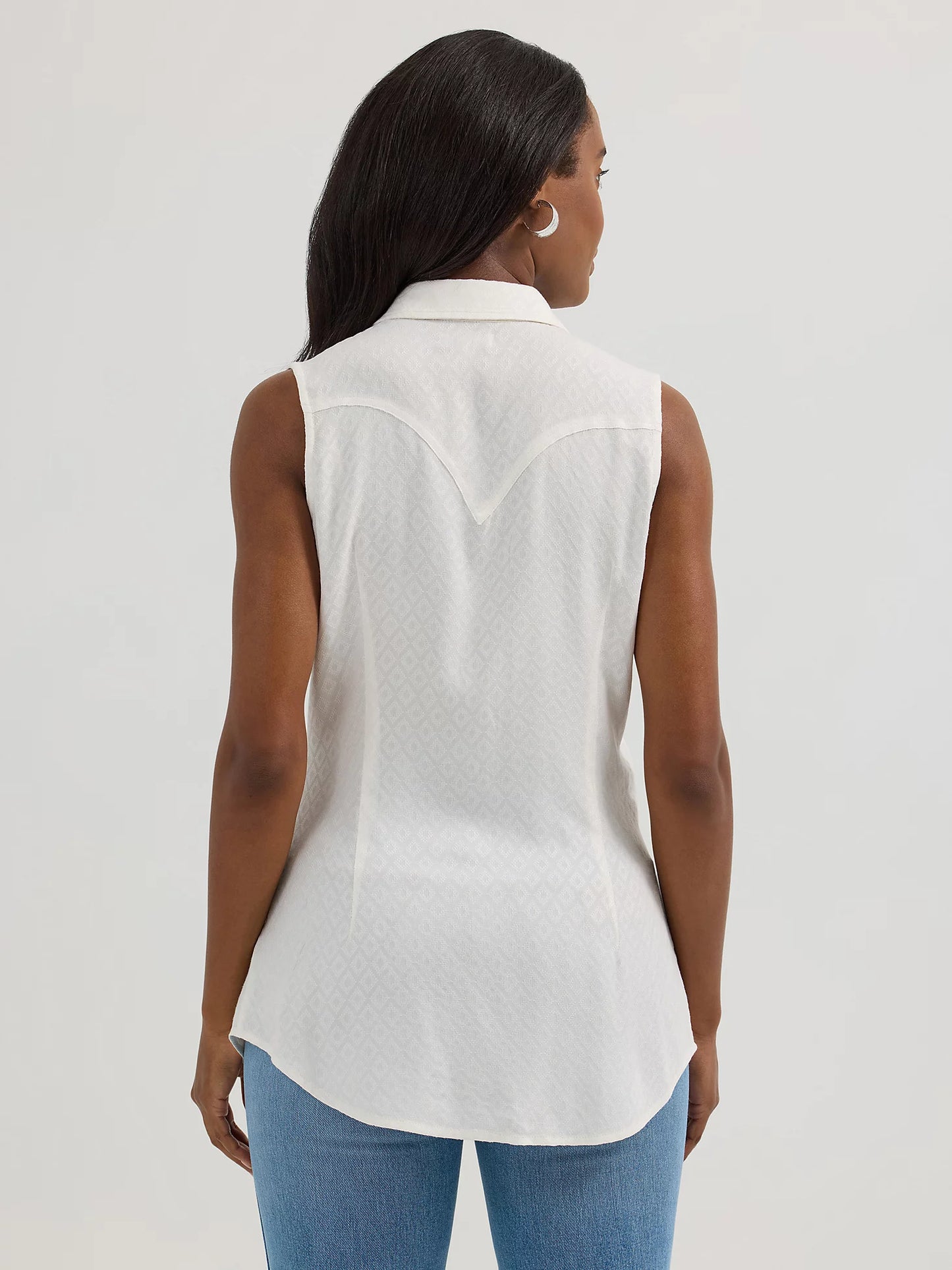 Wrangler White Sleeveless Snap Shirt
