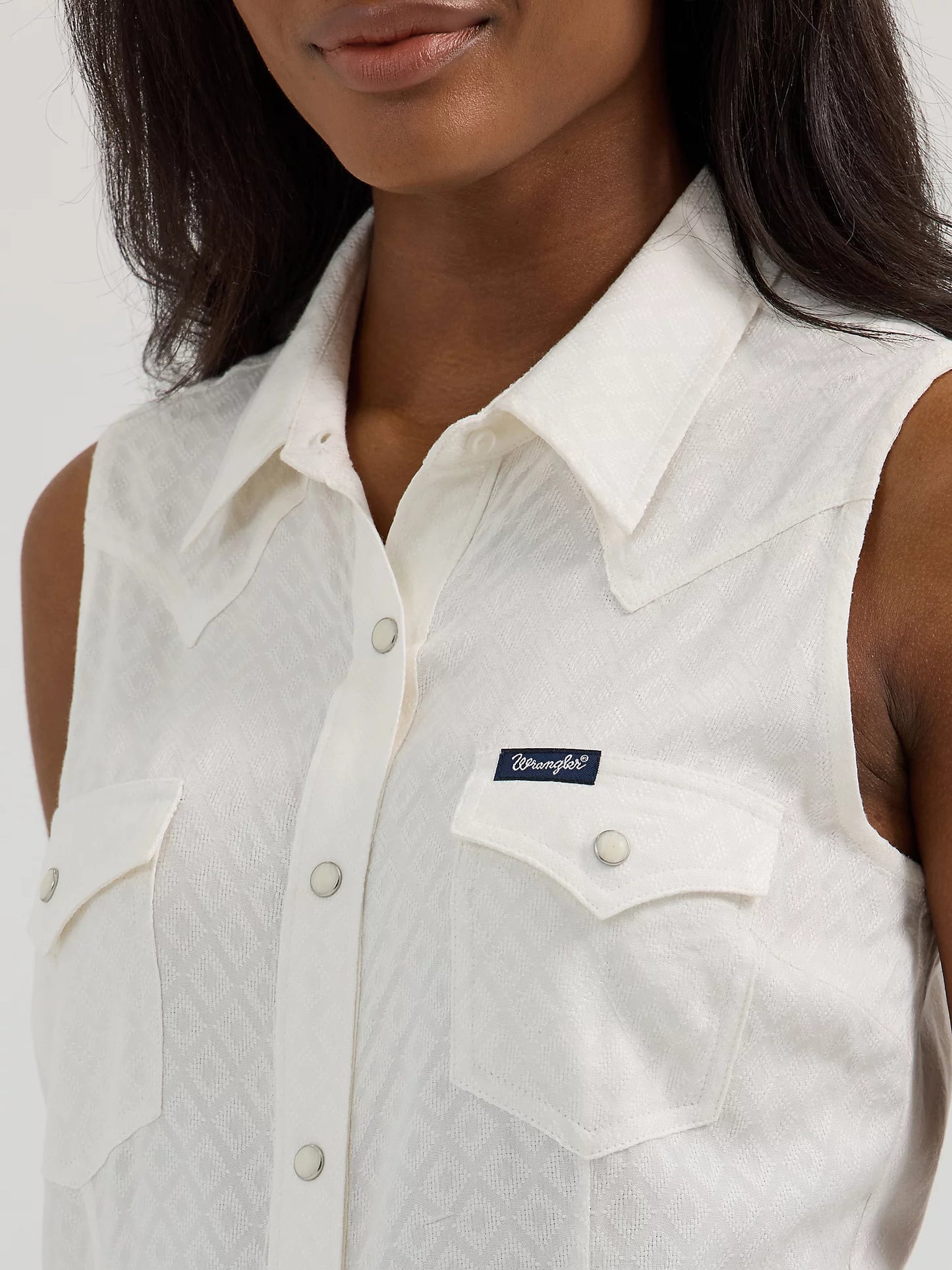 Wrangler White Sleeveless Snap Shirt