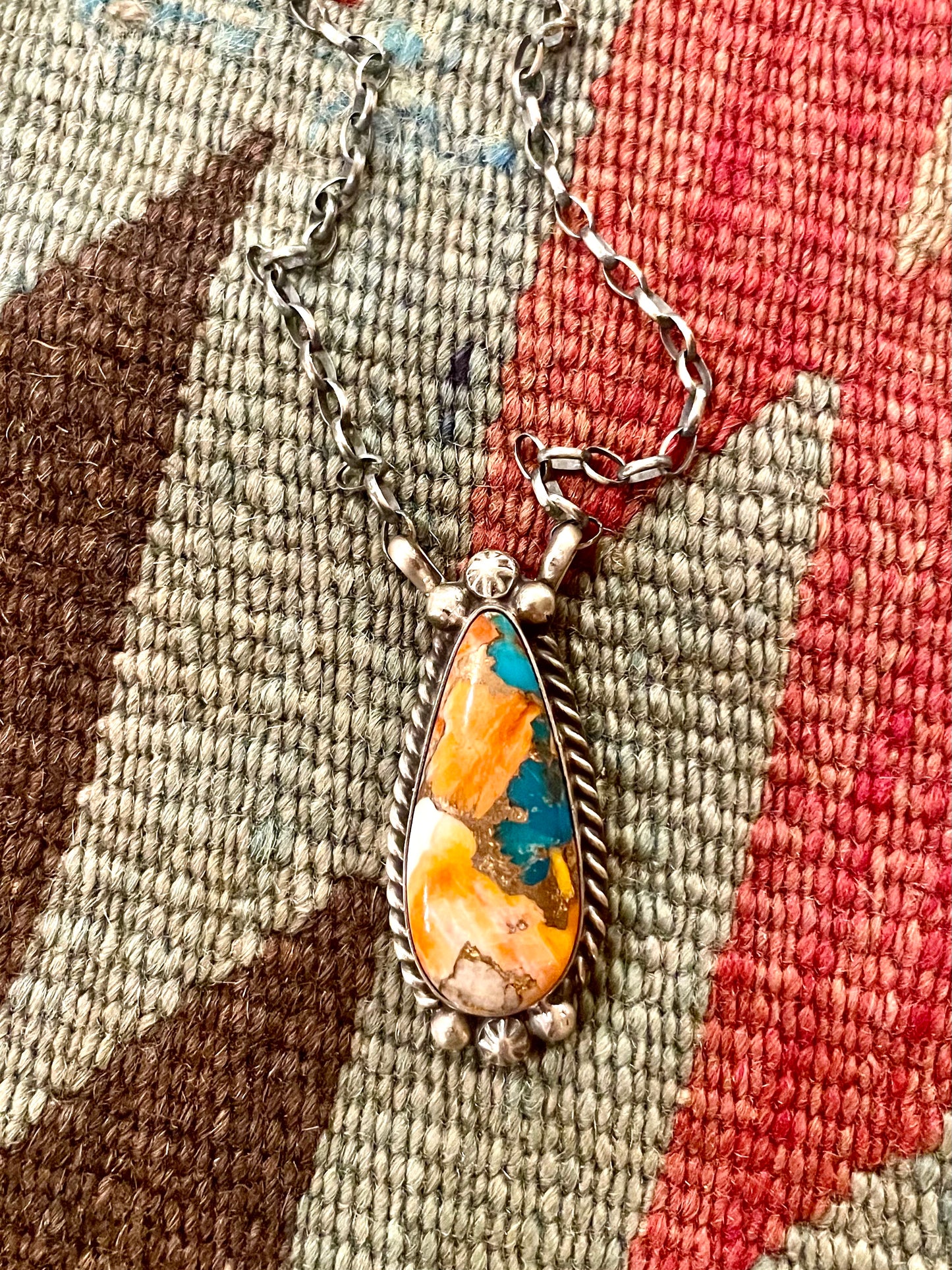 IT Spiny Oyster Pendant Necklace - Petticoat Junction