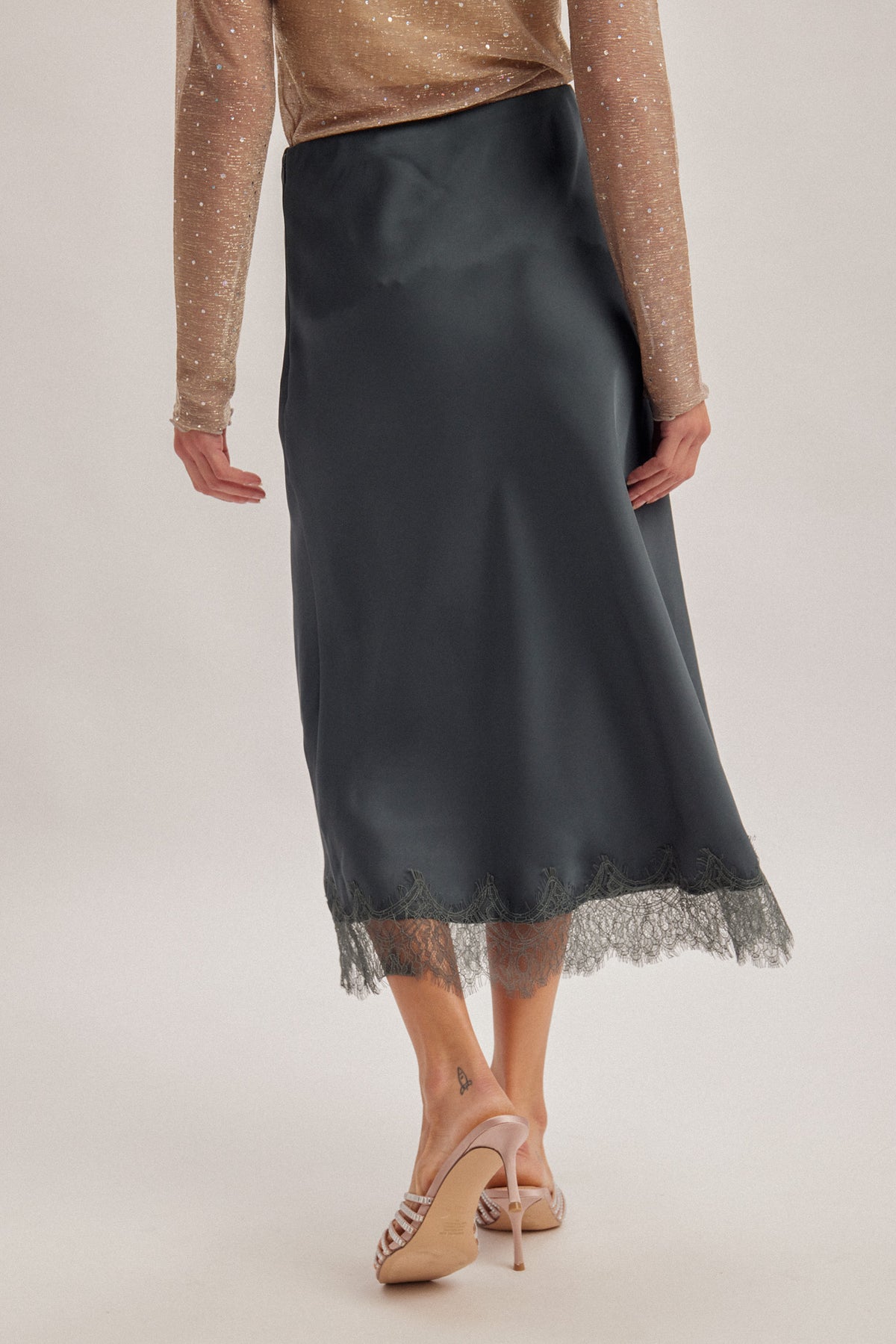 H&T Lace Satin Midi Skirt