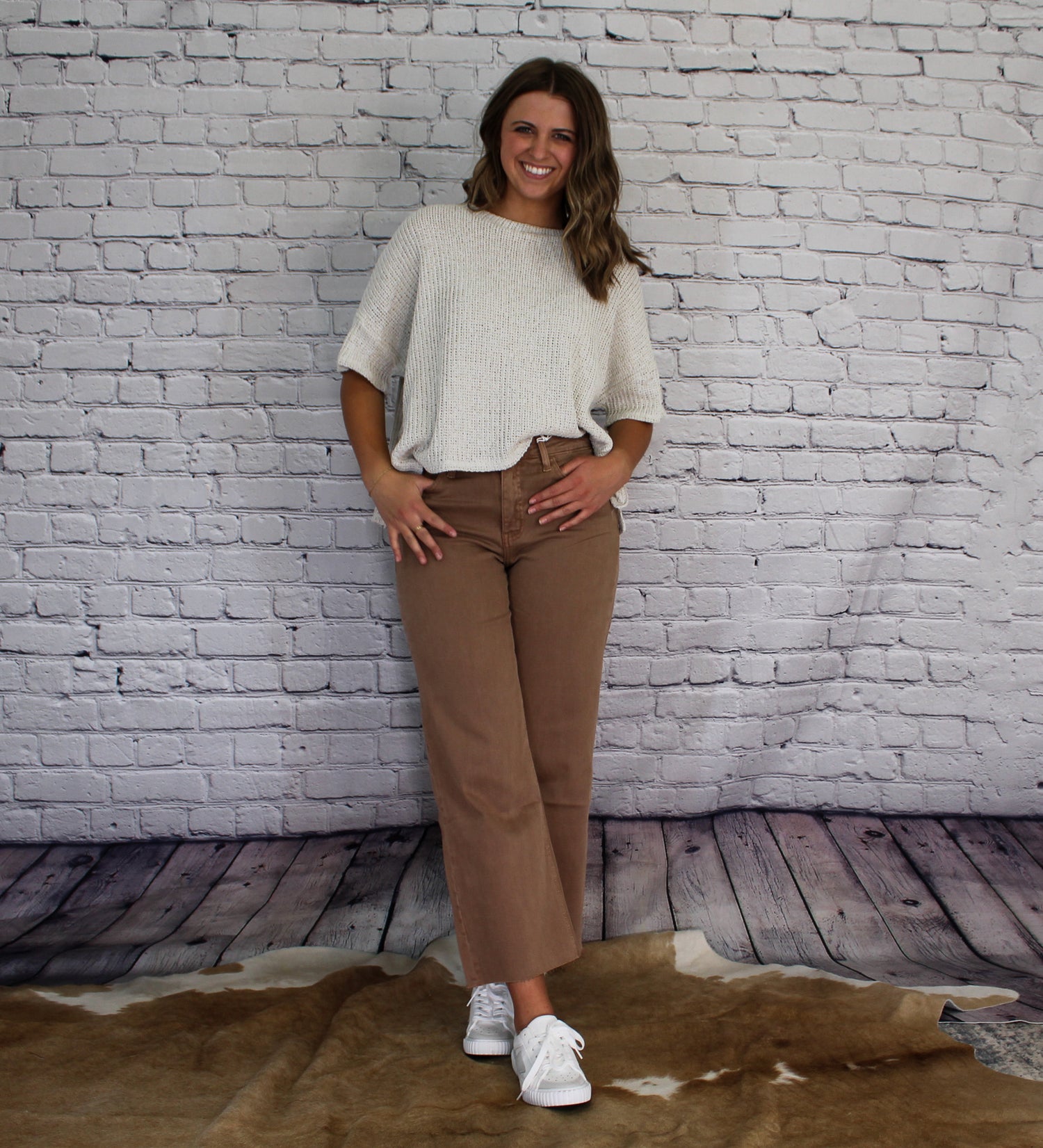 Izara Trousers - Mid Rise Relaxed Straight Leg Tailored Trousers in  Chocolate | Showpo USA