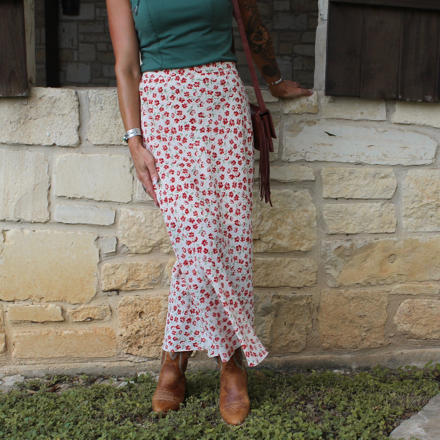 Wishlist Cream/Poppy Floral Midi Skirt