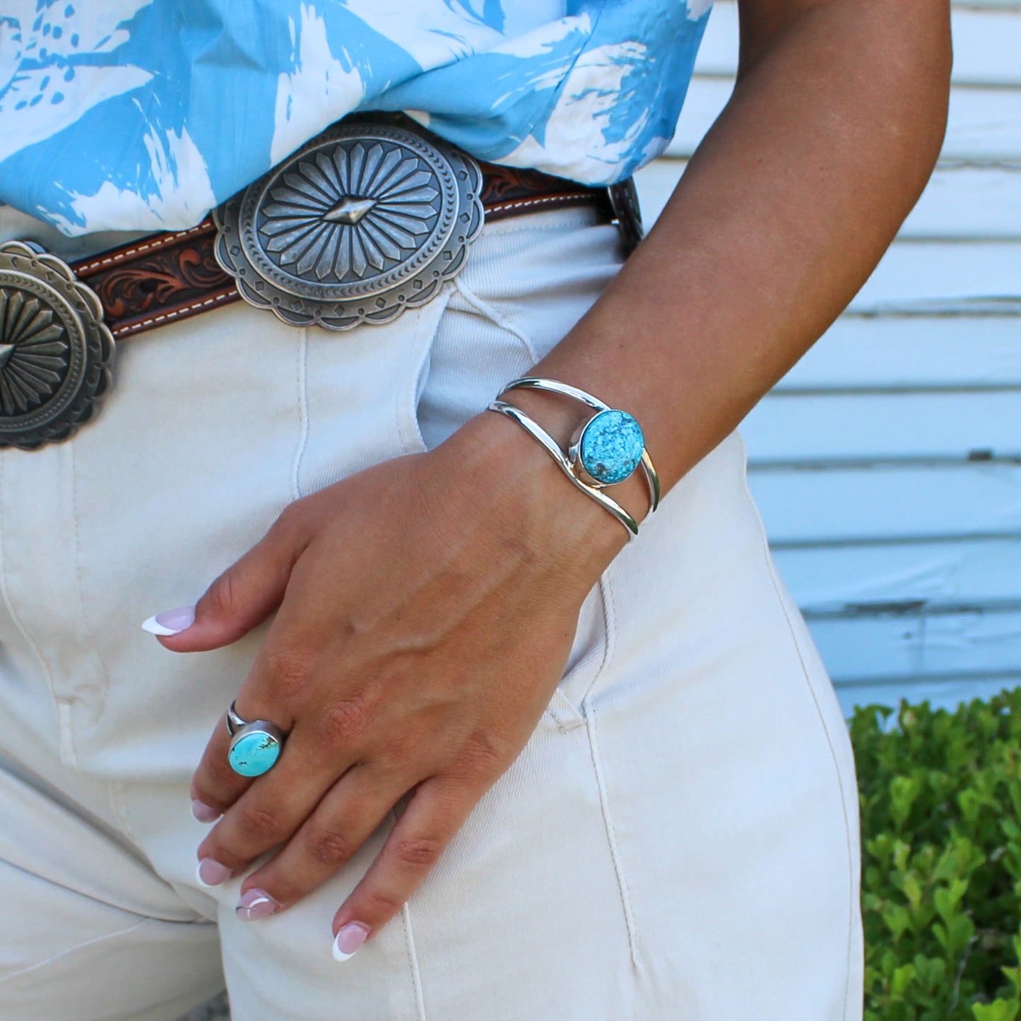 Round Kingman Turquoise Cuff