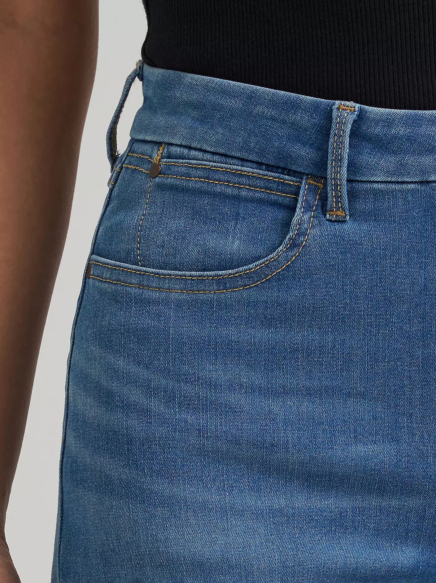 Wrangler Bespoke Wide Leg Crop Jean