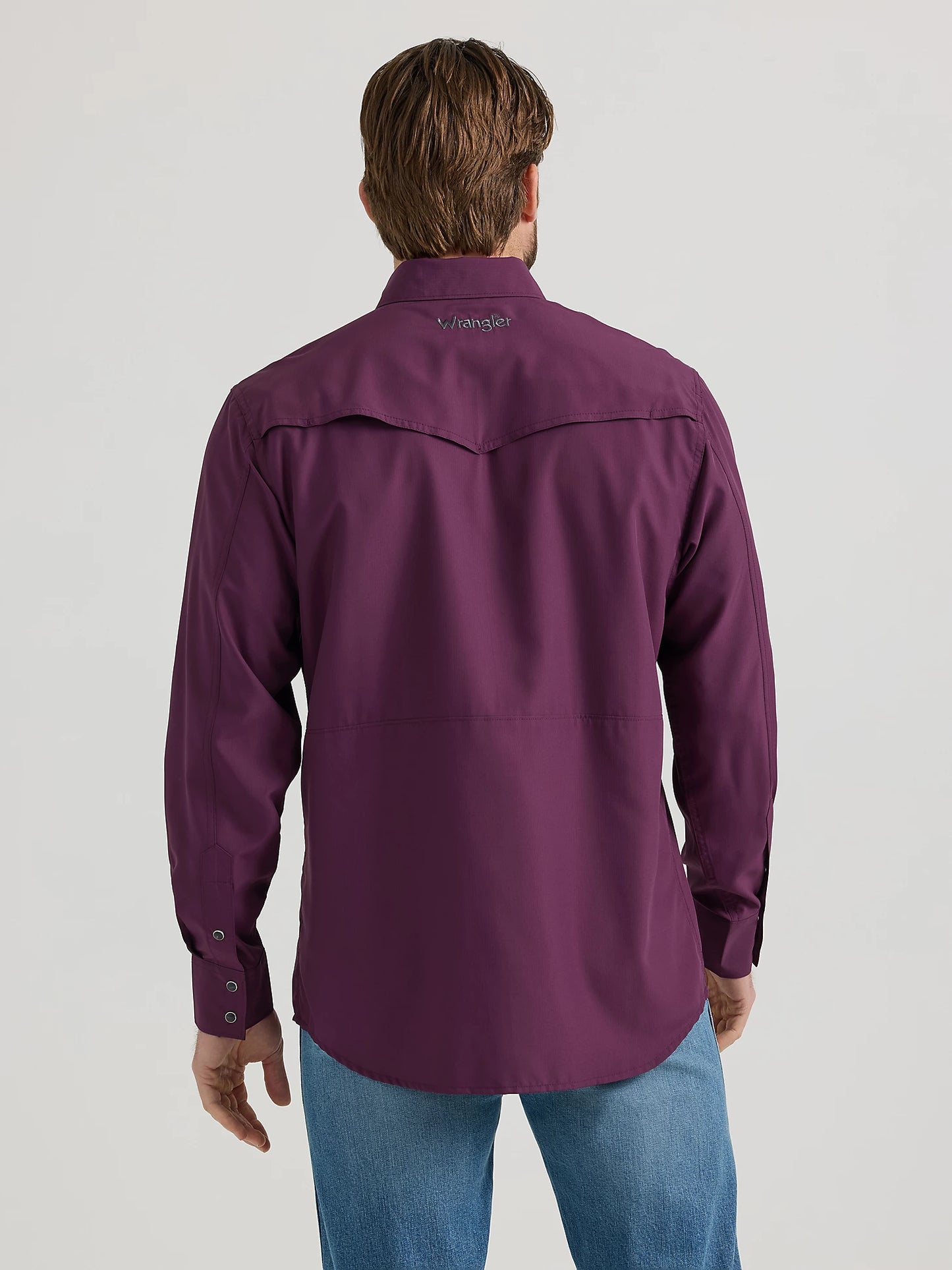 Wrangler Performance Snap Burgundy