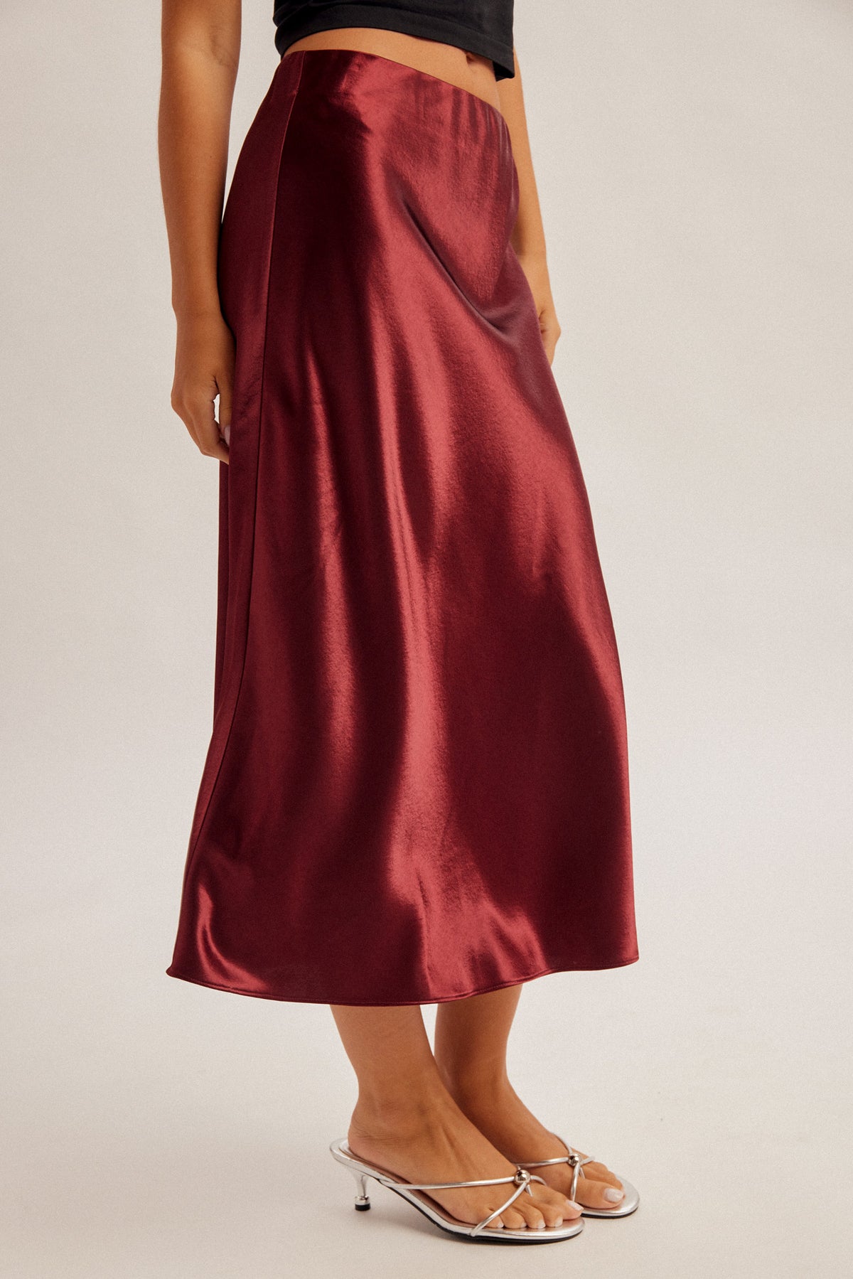 H&T Burgundy Satin Skirt