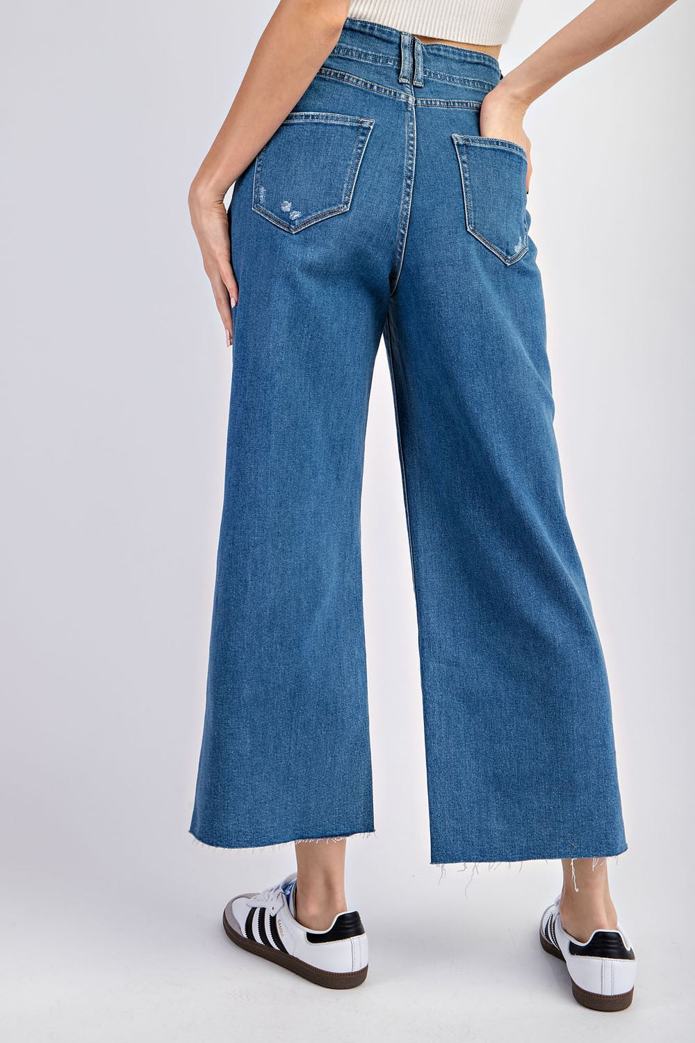 Eesome Cropped Denim Straight Leg Jean