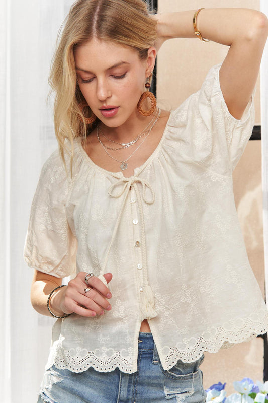Adora Short Sleeve Scallop Trim Top