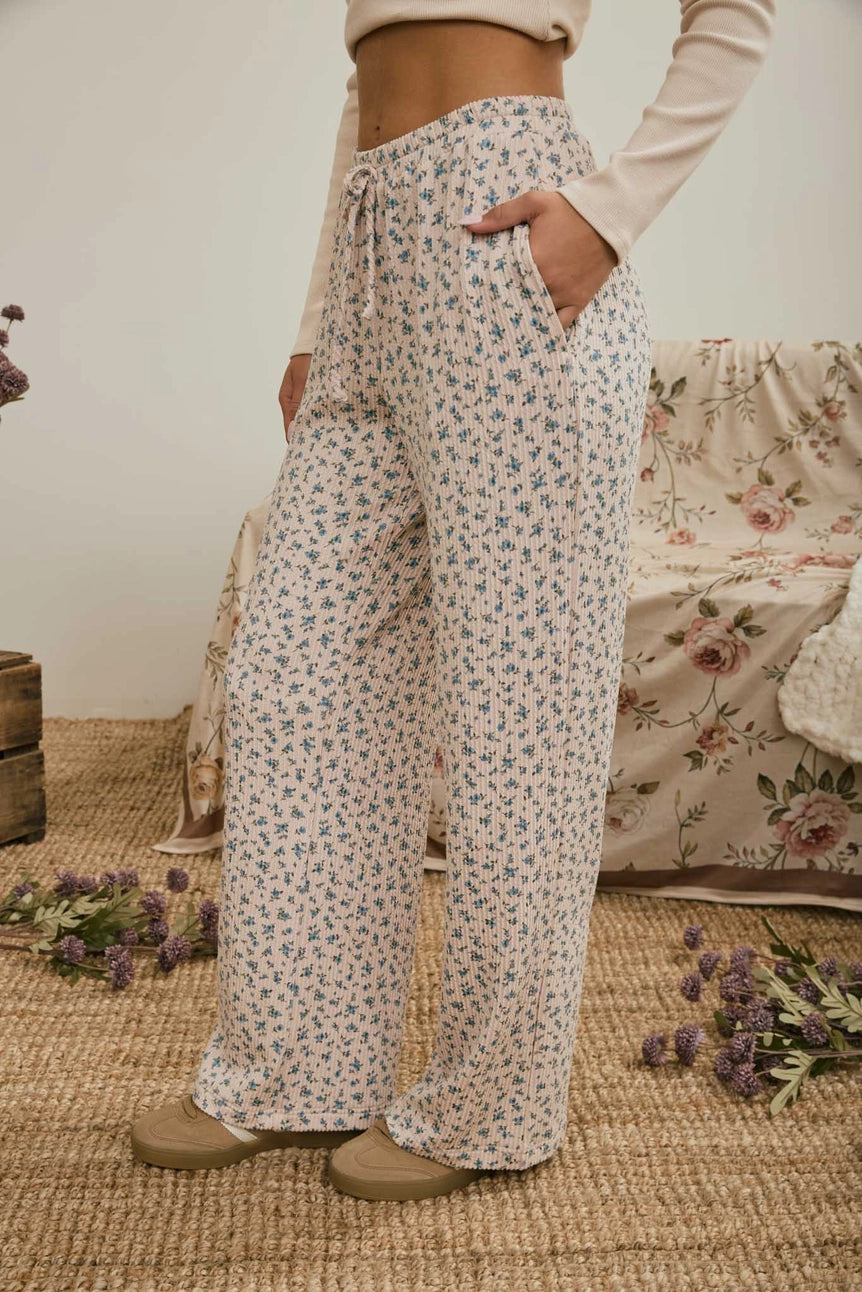 BP Ditsy Floral Ribbed Lounge Set