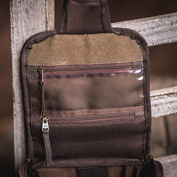 STS Trailblazer Hanging Shave Bag