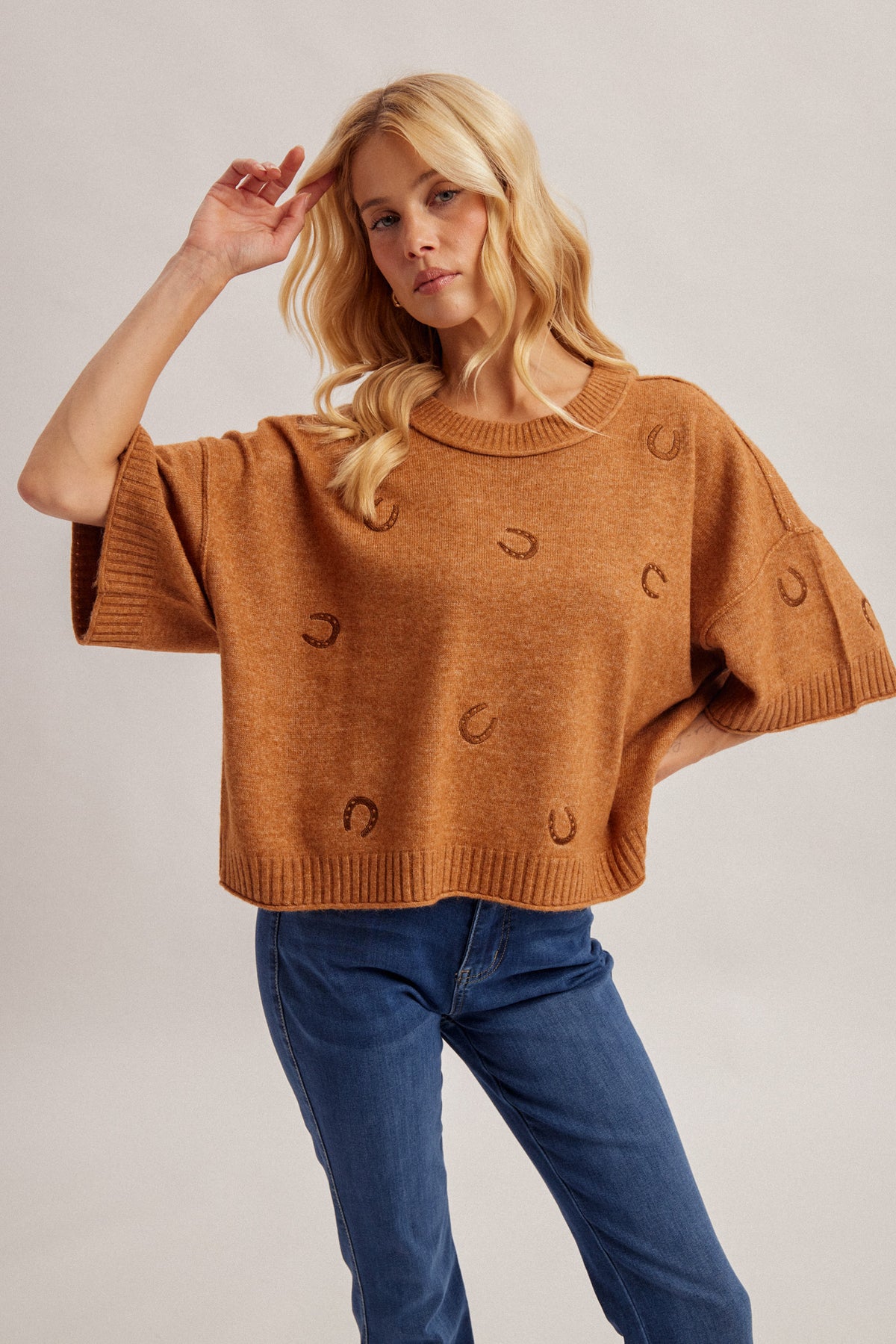 H&T Horse Shoe Sweater Cinnamon