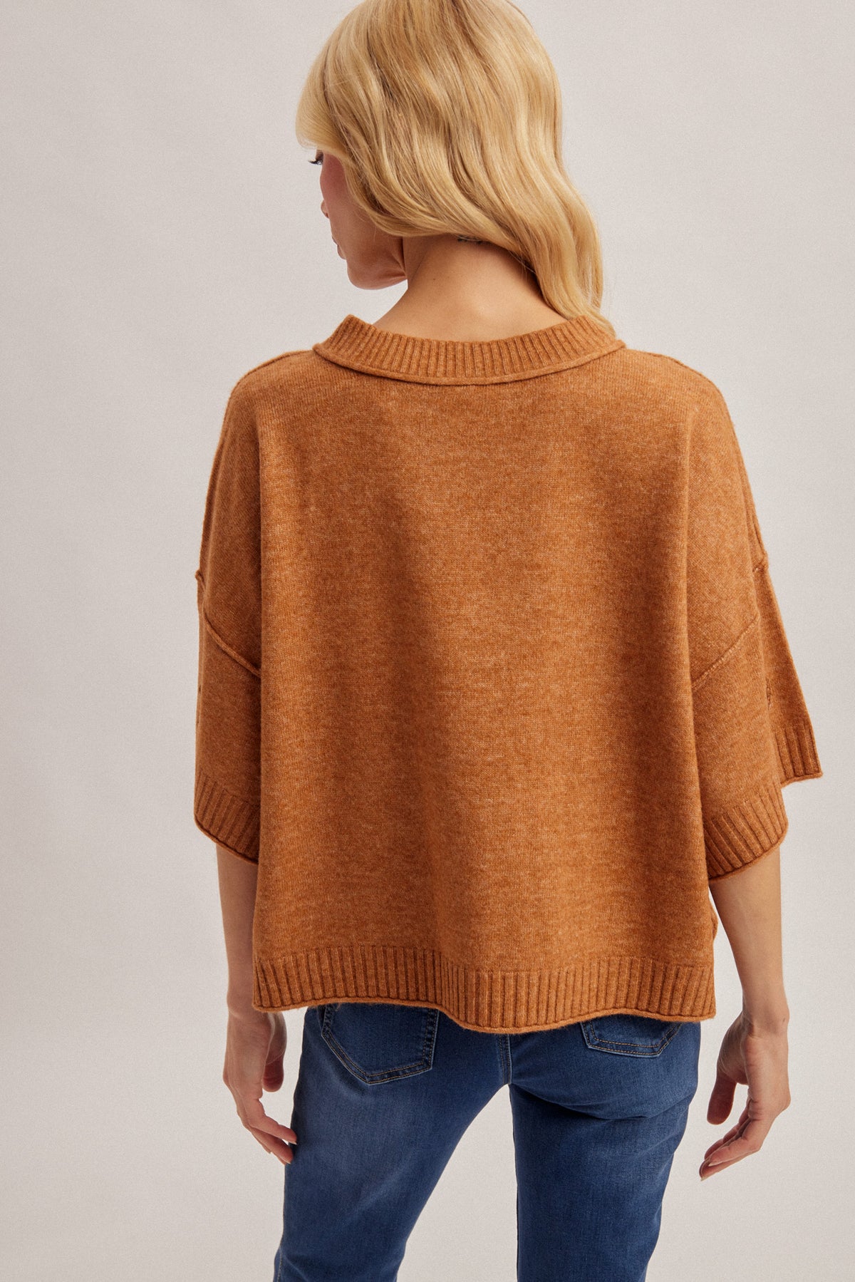 H&T Horse Shoe Sweater Cinnamon