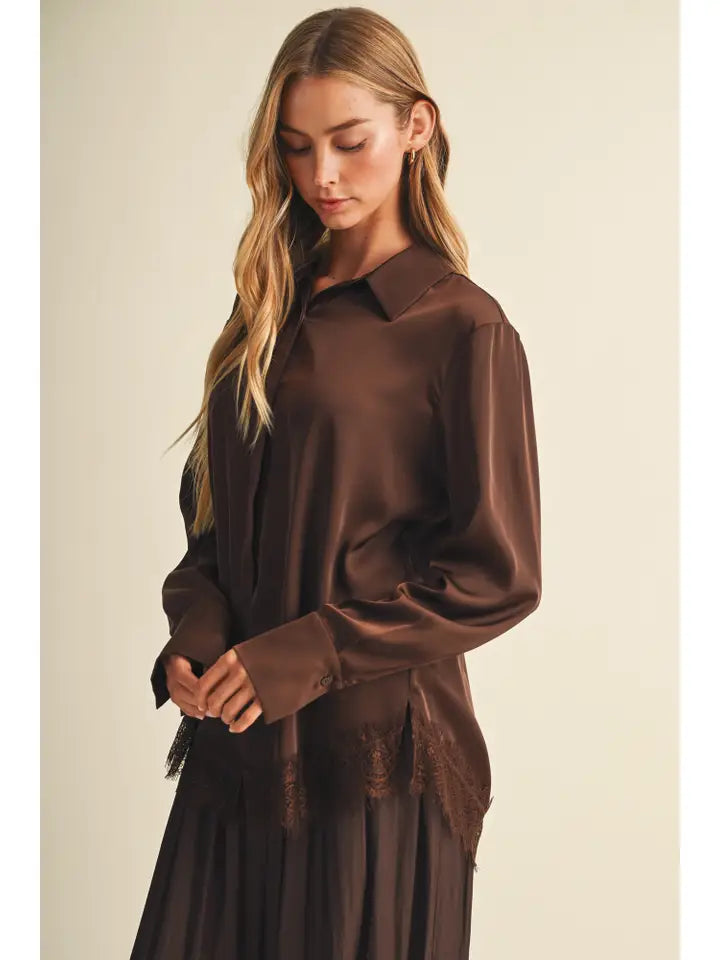 Mustard Seed Brown Scalloped Lace Hem Blouse