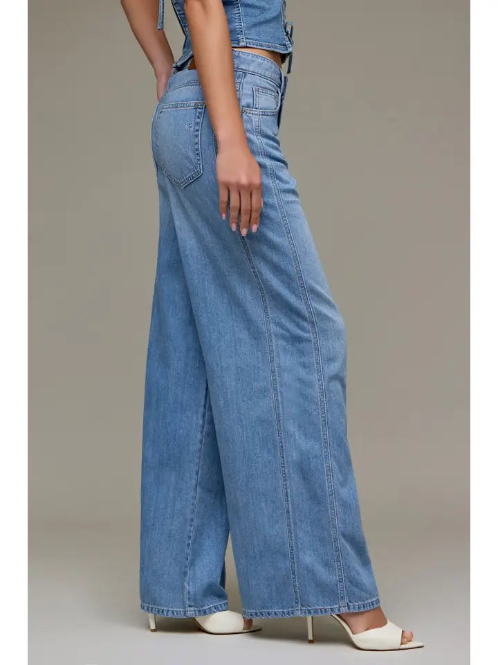 Hidden Medium Wash Wide Leg Jean