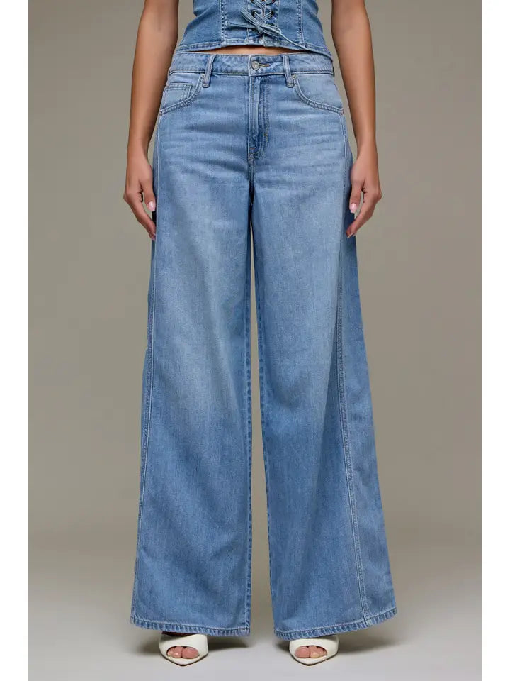 Hidden Medium Wash Wide Leg Jean