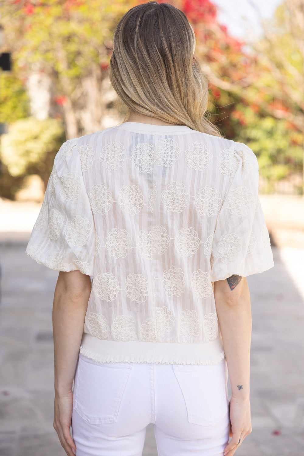 Voy Bubble Sleeve Embroidered Top
