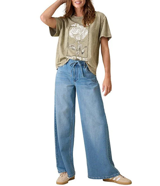 F&A Wild Rose Boyfried Fit Tee