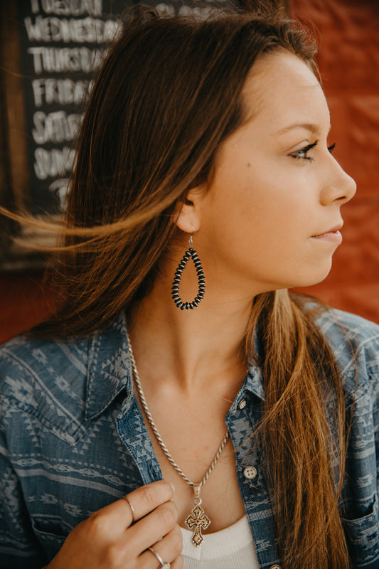 Navajo Disc Pearl Hoops